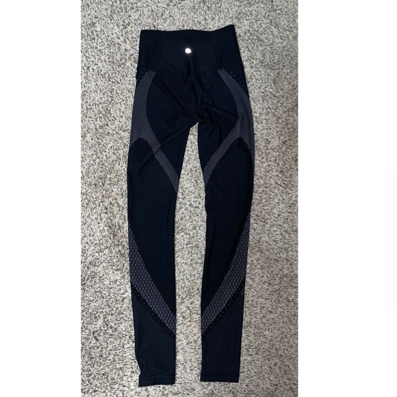 Lululemon leggings - Picture 4 of 5